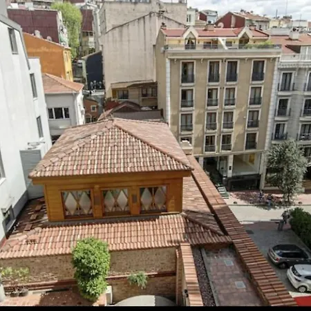 Iskender'in 6. Odasi Estambul